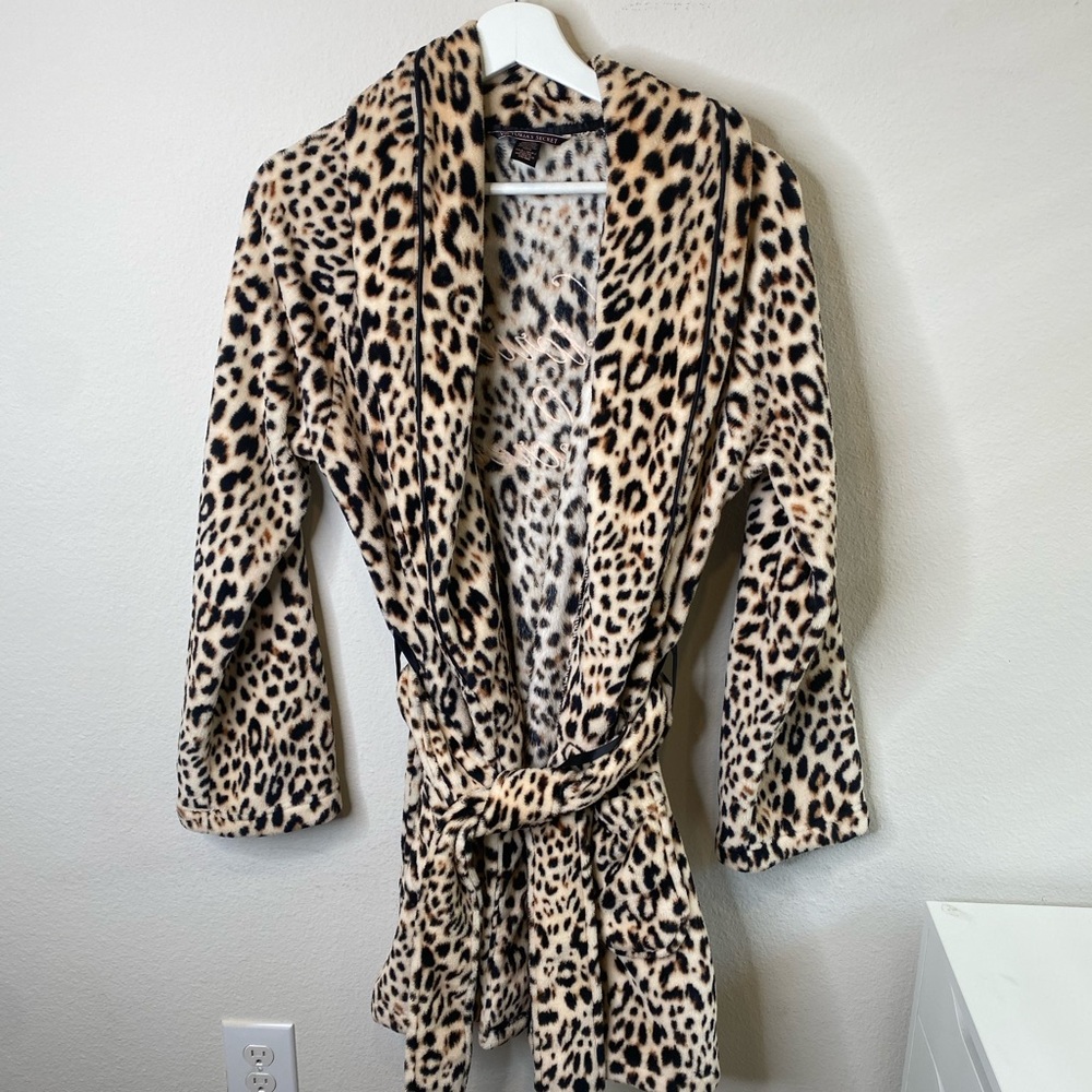 VS robe